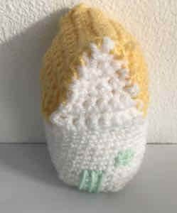 Welcome! Crochet your own moving house gift